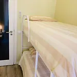 Excellent 2 Bedroom In Apartamento Lisboa