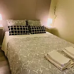 Excellent 2 Bedroom In Apartamento *