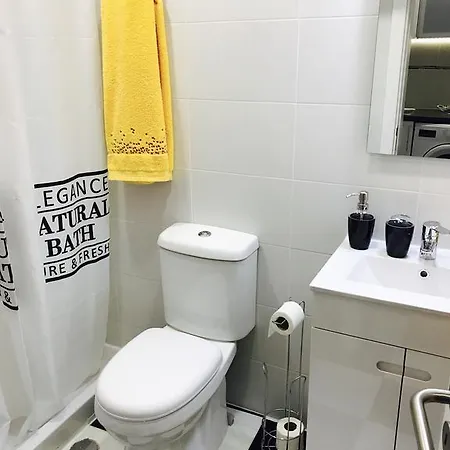 Διαμέρισμα Excellent 2 Bedroom In *