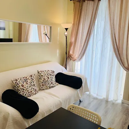 아파트 Excellent 2 Bedroom In 리스본