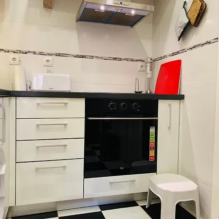 Excellent 2 Bedroom In *