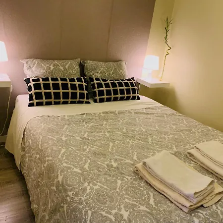Excellent 2 Bedroom In Lägenhet *
